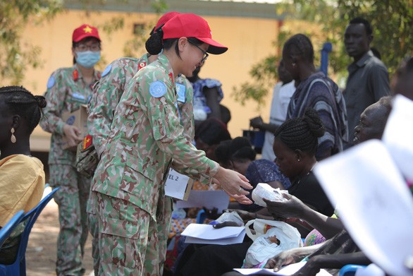 Bác sĩ Việt Nam tuyên truyền về chăm sóc sức khỏe sinh sản cho phụ nữ Nam Sudan Bác sĩ Việt Nam tuyên truyền về chăm sóc sức khỏe sinh sản cho phụ nữ Nam Sudan