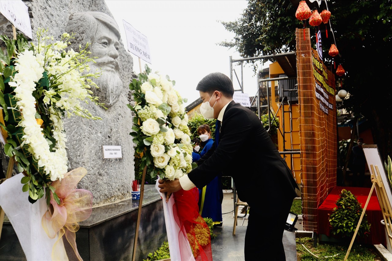 25 năm, Hội An nhớ Kazik 25 năm, Hội An nhớ Kazik
