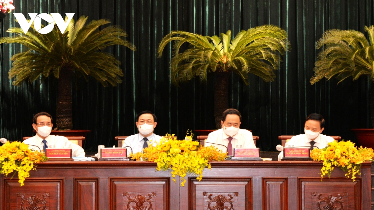 Chủ tịch Quốc hội nhấn mạnh 8 vấn đề đối với cơ quan dân cử địa phương Chủ tịch Quốc hội nhấn mạnh 8 vấn đề đối với cơ quan dân cử địa phương