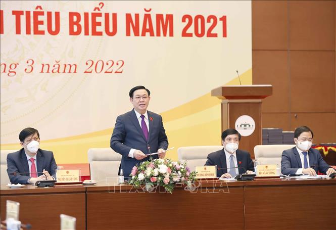 Chủ tịch Quốc hội gặp mặt thầy thuốc trẻ Việt Nam tiêu biểu năm 2021 Chú thích ảnh