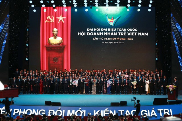 Chính phủ sẽ tạo mọi điều kiện để doanh nhân trẻ cống hiến Chính phủ sẽ tạo mọi điều kiện để doanh nhân trẻ cống hiến