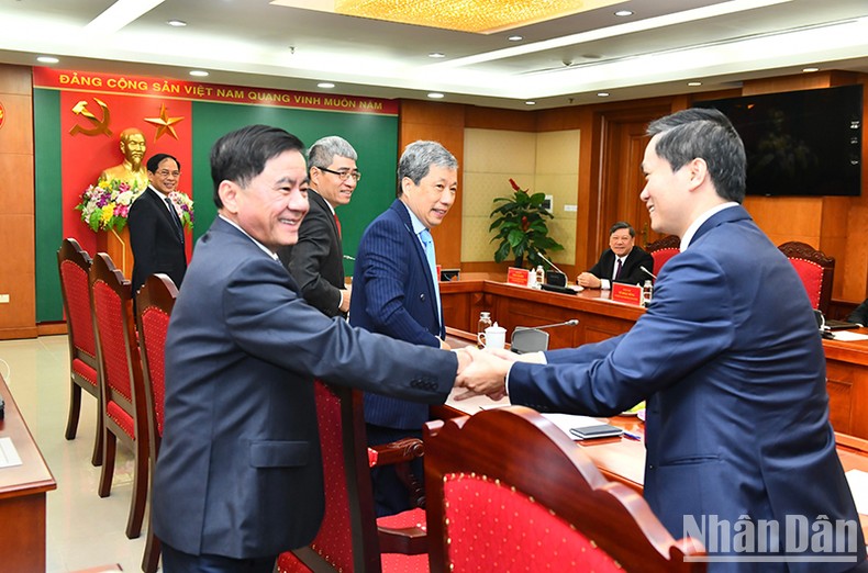 Nhiệm vụ trọng tâm của công tác đối ngoại là phục vụ phát triển đất nước Nhiệm vụ trọng tâm của công tác đối ngoại là phục vụ phát triển đất nước ảnh 3
