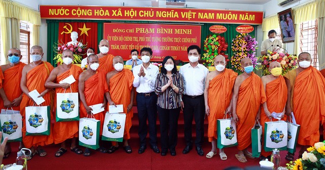 Phó Thủ tướng Thường trực chúc mừng Tết Chôl Chnăm Thmây tại Sóc Trăng Phó Thủ tướng Thường trực chúc mừng Tết Chôl Chnăm Thmây tại Sóc Trăng