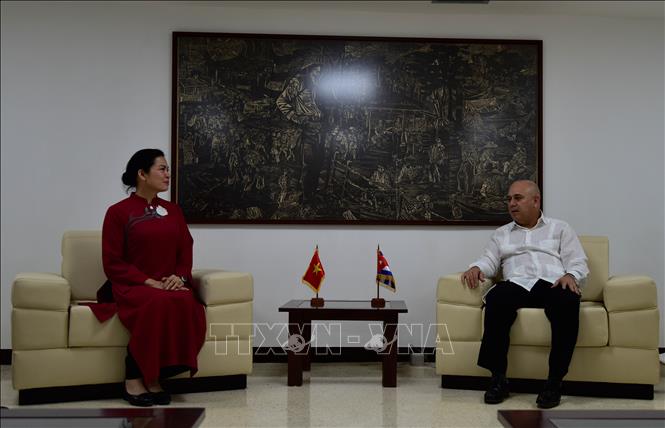 Khẳng định vai trò của phụ nữ Việt Nam và Cuba trong sự nghiệp cách mạng Chú thích ảnh