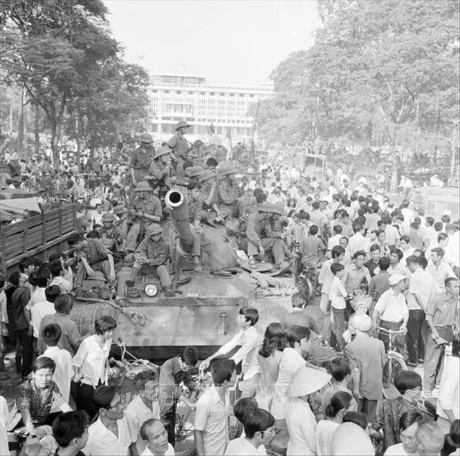 47 năm thống nhất đất nước: Hòa hợp, hòa giải và lợi ích dân tộc cốt lõi Chú thích ảnh