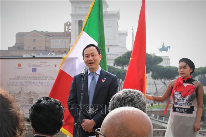 Cầu nối điện ảnh góp phần tăng cường quan hệ song phương Việt Nam - Italy Chú thích ảnh