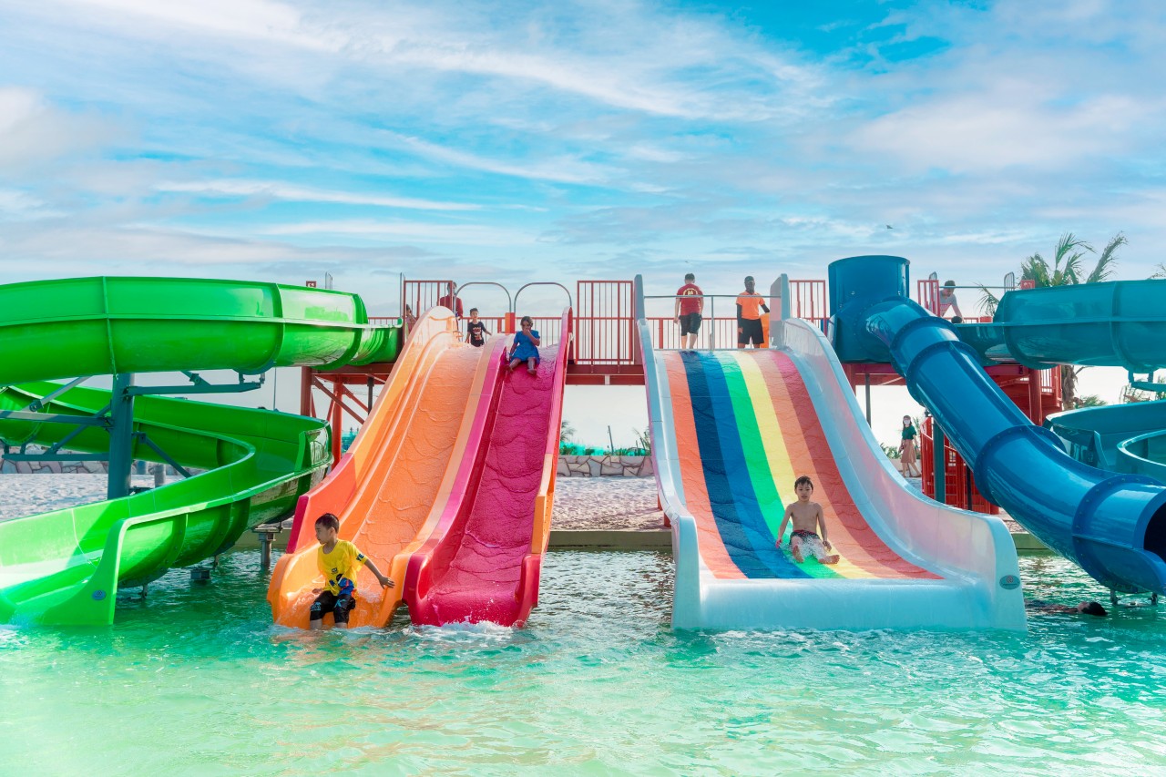 Mãn nhãn với màn ra mắt rực rỡ của Tổ hợp biển tạo sóng tại Vinhomes Ocean Park 2 – The Empire Mãn nhãn với màn ra mắt rực rỡ của Tổ hợp biển tạo sóng tại Vinhomes Ocean Park 2 – The Empire