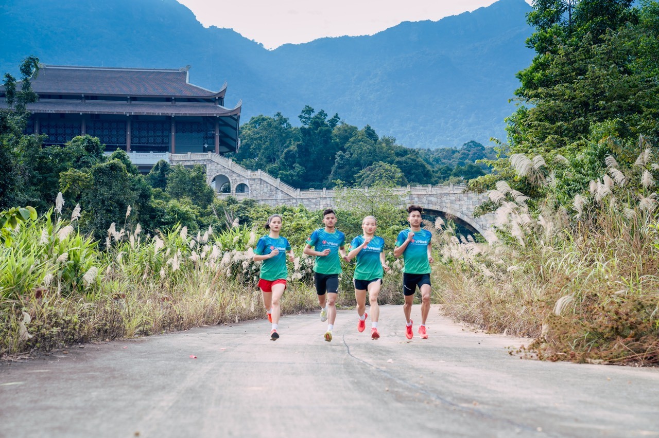 Hơn 1.000 VĐV hoàn tất hai cự ly 5km – 10km tại giải chạy VPBank Bắc Giang Marathon lần thứ hai Hơn 1.000 VĐV hoàn tất hai cự ly 5km – 10km tại giải chạy VPBank Bắc Giang Marathon lần thứ hai