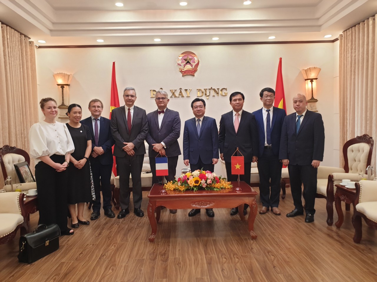 Bộ Xây dựng và AFD hợp tác tăng ‘sức đề kháng’ cho đô thị Việt Nam | Bất động sản | Vietnam+ (VietnamPlus) Bộ Xây dựng và AFD hợp tác tăng ‘sức đề kháng’ cho đô thị Việt Nam | Bất động sản | Vietnam+ (VietnamPlus)