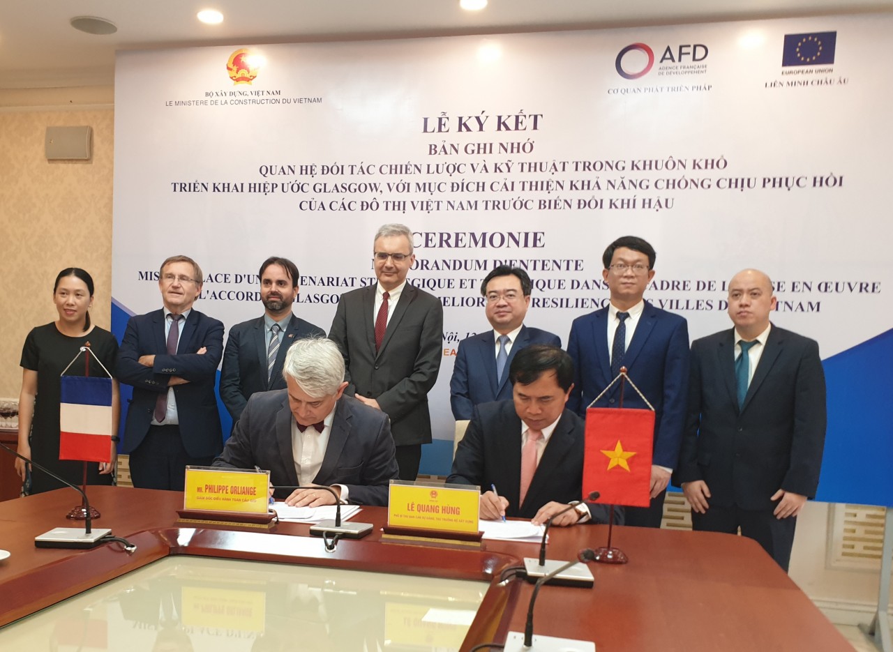 Bộ Xây dựng và AFD hợp tác tăng ‘sức đề kháng’ cho đô thị Việt Nam | Bất động sản | Vietnam+ (VietnamPlus) Bộ Xây dựng và AFD hợp tác tăng ‘sức đề kháng’ cho đô thị Việt Nam | Bất động sản | Vietnam+ (VietnamPlus)