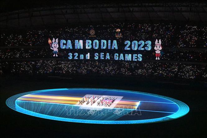 Những hình ảnh đẹp mắt tại Lễ khai mạc SEA Games 32 Chú thích ảnh