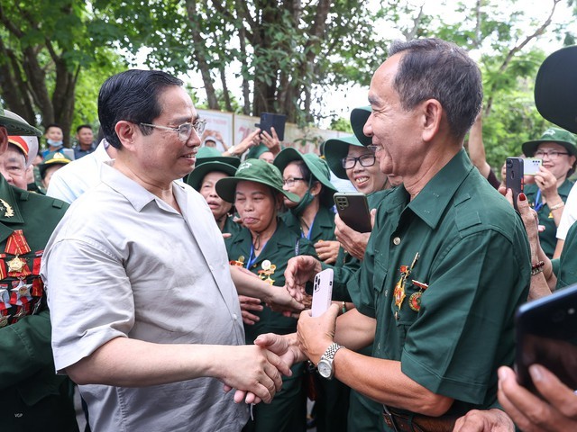 Thủ tướng Phạm Minh Chính dâng hương tại khu di tích Ngã ba Đồng Lộc