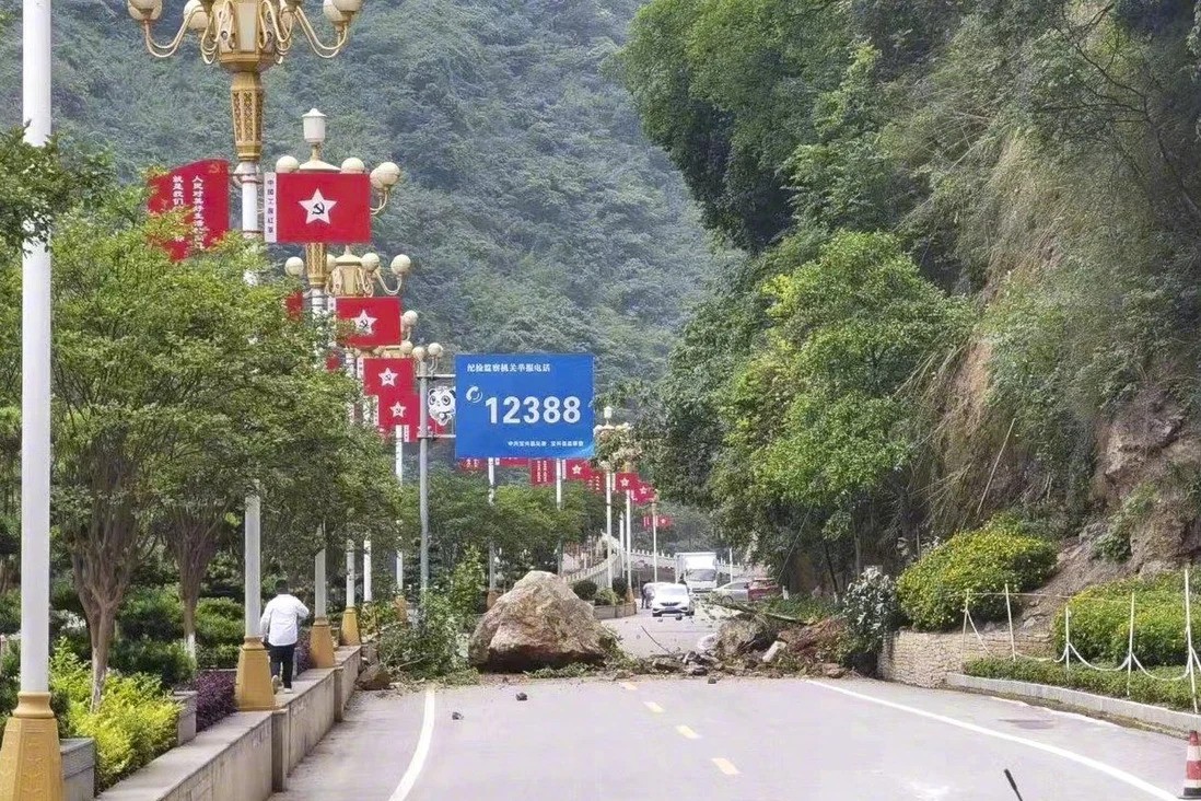 Tỉnh Tứ Xuyên (Trung Quốc) liên tiếp hứng chịu động đất Tỉnh Tứ Xuyên (Trung Quốc) liên tiếp hứng chịu động đất
