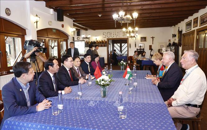 Chủ tịch Quốc hội thăm thành phố Albertirsa và tiếp Phó Chủ tịch Quốc hội Hungary Istvan Jakab Chú thích ảnh