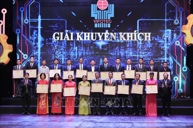 Trao Giải thưởng Sáng tạo khoa học công nghệ Việt Nam cho 43 công trình xuất sắc Chú thích ảnh