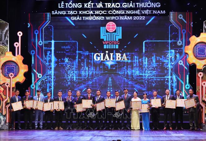 Trao Giải thưởng Sáng tạo khoa học công nghệ Việt Nam cho 43 công trình xuất sắc Chú thích ảnh