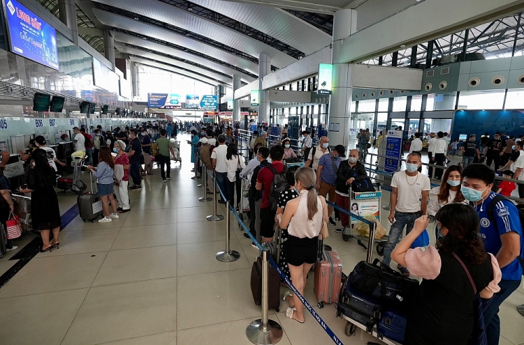 Tại sao Cục Hàng không Việt Nam yêu cầu các hãng hàng không dừng bán vé máy bay nội địa? Tại sao Cục Hàng không Việt Nam yêu cầu các hãng hàng không dừng bán vé máy bay nội địa?