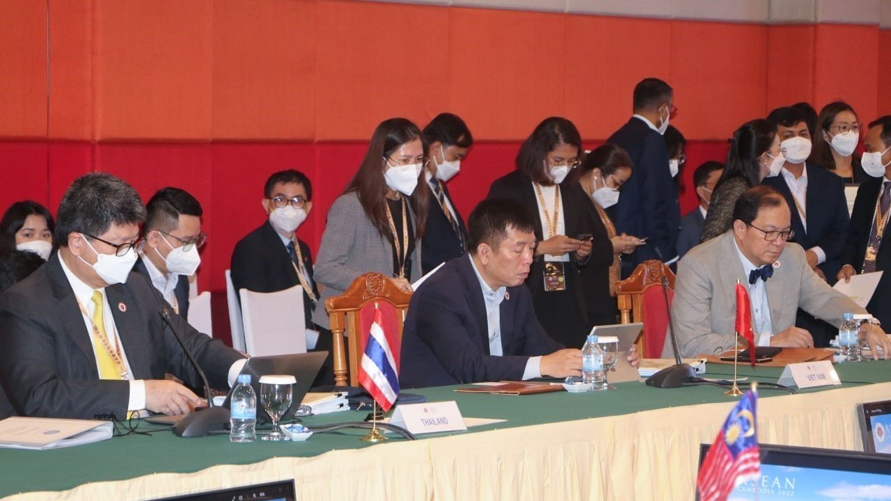 Đại sứ Vũ Hồ, Quyền Trưởng SOM ASEAN Việt Nam tham dự cuộc họp SOM ASEAN trao đổi về những ưu tiên của ASEAN trong năm 2022 Đại sứ Vũ Hồ, Quyền Trưởng SOM ASEAN Việt Nam tham dự cuộc họp SOM ASEAN trao đổi về những ưu tiên của ASEAN trong năm 2022