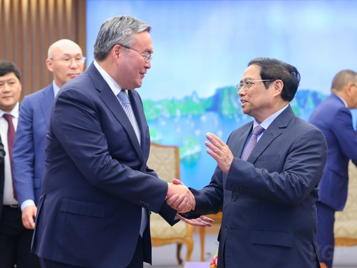 thủ tướng tiếp xã giao phó thủ tướng, bộ trưởng ngoại giao kazakhstan hình ảnh 2 thu tuong tiep xa giao pho thu tuong, bo truong ngoai giao kazakhstan hinh anh 2