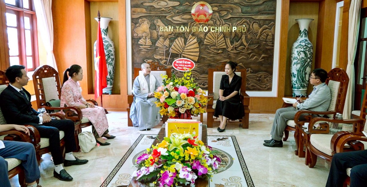 Phật giáo Việt Nam tại Hàn Quốc thăm và làm việc tại Ban Tôn giáo Chính phủ Phật giáo Việt Nam tại Hàn Quốc thăm và làm việc tại Ban Tôn giáo Chính phủ