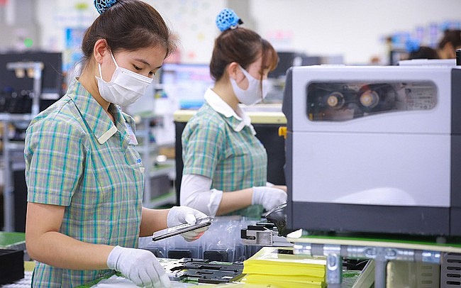 Nền kinh tế Việt Nam hứa hẹn phục hồi nhanh, tiếp tục thu hút mạnh vốn đầu tư trực tiếp nước ngoài Nền kinh tế Việt Nam hứa hẹn phục hồi nhanh, tiếp tục thu hút mạnh vốn đầu tư trực tiếp nước ngoài
