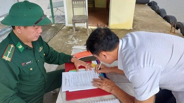 Góp phần cùng cả nước gỡ "thẻ vàng" EC Góp phần cùng cả nước gỡ "thẻ vàng" EC