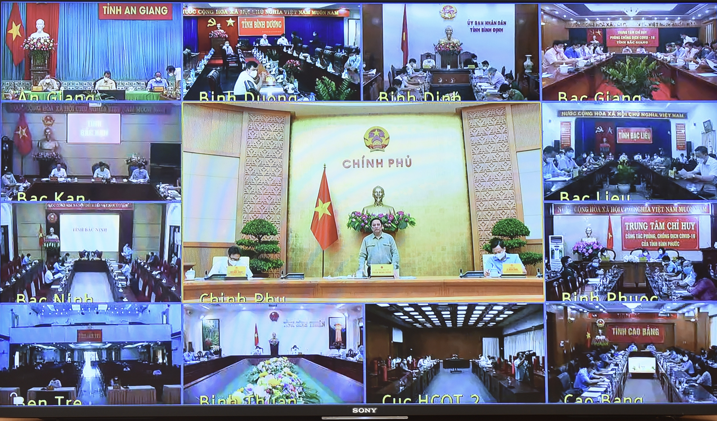 Thủ tướng yêu cầu giao thông thống nhất trên toàn quốc, không cát cứ, không chia cắt Thủ tướng yêu cầu giao thông thống nhất trên toàn quốc, không cát cứ, không chia cắt