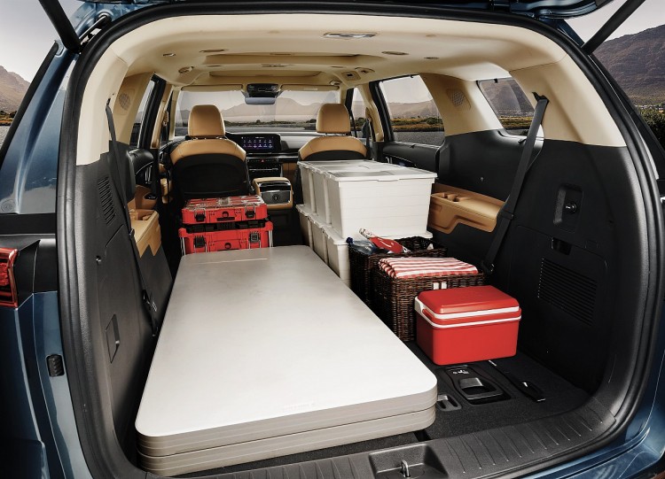 Khoang hành lý Kia Carnival. Khoang hành lý Kia Carnival.