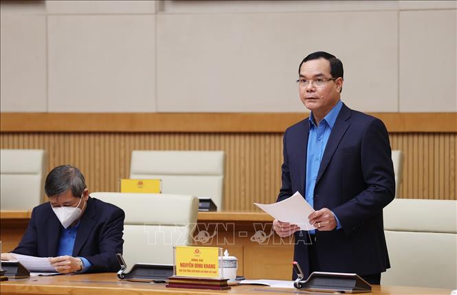 Thủ tướng chủ trì Hội nghị đánh giá sự phối hợp giữa Chính phủ và Tổng Liên đoàn Lao động Việt Nam Chú thích ảnh