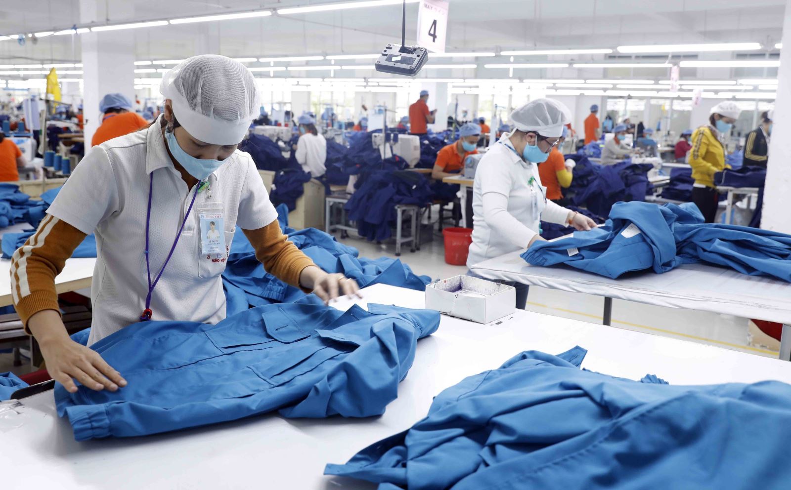 Khôi phục sản xuất: Doanh nghiệp Chú thích ảnh