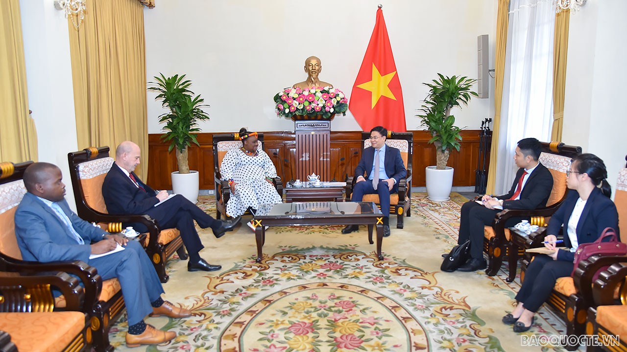 Thứ trưởng Ngoại giao Phạm Quang Hiệu tiếp Đại sứ Nam Phi và Đại sứ Saudi Arabia Thứ trưởng Ngoại giao Phạm Quang Hiệu tiếp Đại sứ Nam Phi và Đại sứ Saudi Arabia