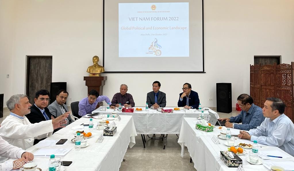 Diễn đàn Việt Nam tại New Delhi và tổ chức cuộc trao đổi đầu tiên với chủ đề “Cục diện kinh tế, chính trị thế giới và Quan hệ Việt Nam - Ấn Độ bối cảnh mới”. Diễn đàn Việt Nam tại New Delhi và tổ chức cuộc trao đổi đầu tiên với chủ đề “Cục diện kinh tế, chính trị thế giới và Quan hệ Việt Nam - Ấn Độ bối cảnh mới”.