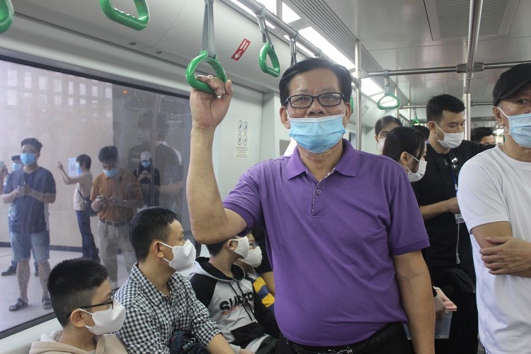 Người dân được đi tàu Cát Linh-Hà Đông sau thời gian dài chờ đợi | Giao thông | Vietnam+ (VietnamPlus) Người dân được đi tàu Cát Linh-Hà Đông sau thời gian dài chờ đợi | Giao thông | Vietnam+ (VietnamPlus)