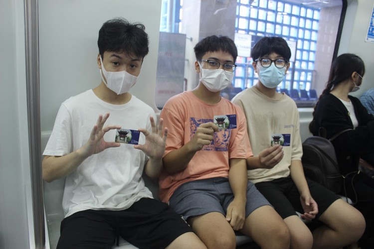 Người dân được đi tàu Cát Linh-Hà Đông sau thời gian dài chờ đợi | Giao thông | Vietnam+ (VietnamPlus) Người dân được đi tàu Cát Linh-Hà Đông sau thời gian dài chờ đợi | Giao thông | Vietnam+ (VietnamPlus)