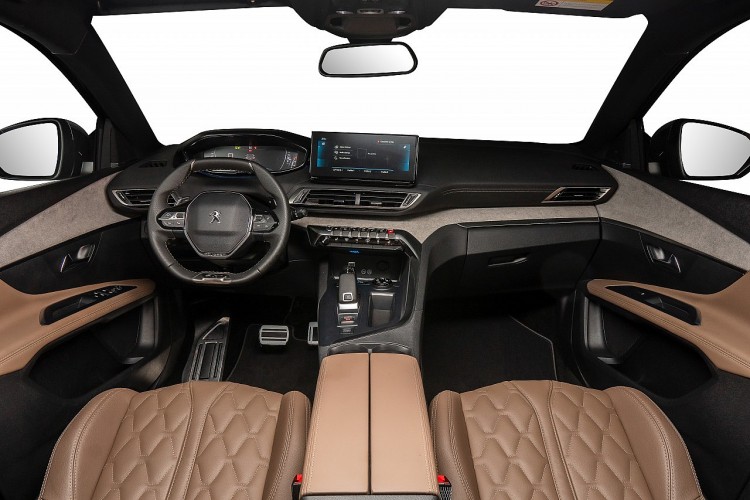 Nội thất New Peugeot 5008 rộng rãi và tiện nghi. Nội thất New Peugeot 5008 rộng rãi và tiện nghi.
