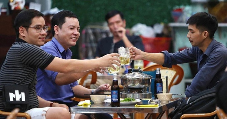 Đề xuất hàng quán tại TP HCM được bán đồ uống có cồn Đề xuất hàng quán tại TP HCM được bán đồ uống có cồn