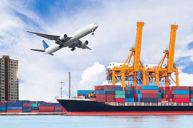 Việt Nam nhập siêu 370 triệu USD trong nửa đầu tháng 11 Việt Nam nhập siêu 370 triệu USD trong nửa đầu tháng 11