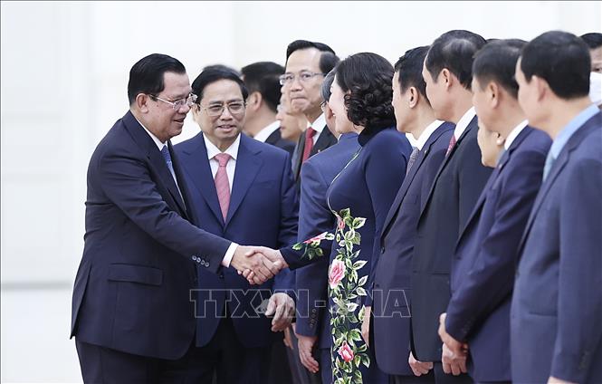 Thủ tướng Phạm Minh Chính hội đàm với Thủ tướng Campuchia Chú thích ảnh