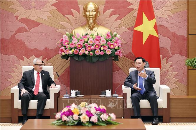 Chủ tịch Quốc hội Vương Đình Huệ tiếp Tổng Thư ký Quốc hội và Hội đồng Nhà nước Cuba Chú thích ảnh