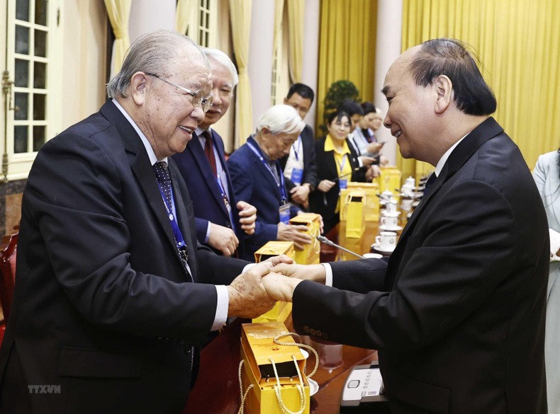 Các nhà khoa học kinh tế chung tay góp sức vì một ASEAN độc lập, tự cường và thịnh vượng Các nhà khoa học kinh tế chung tay góp sức vì một ASEAN độc lập, tự cường và thịnh vượng ảnh 3