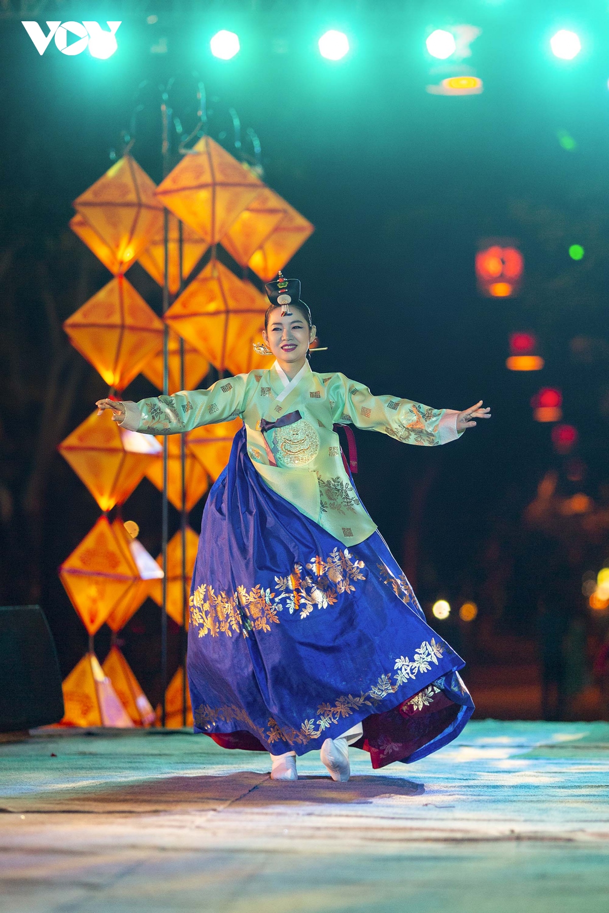 vũ khúc giao hòa - sự kiện mở đầu trong khuôn khổ festival mùa đông tại huế hình ảnh 1 vu khuc giao hoa - su kien mo dau trong khuon kho festival mua dong tai hue hinh anh 1