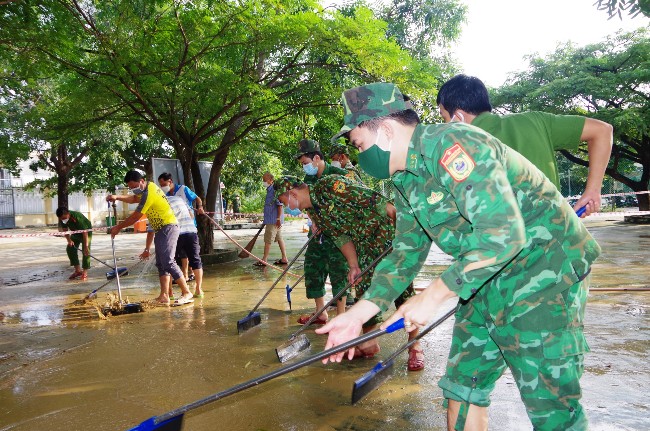 Khẩn trương giúp dân khắc phục hậu quả mưa lũ, ổn định đời sống Khẩn trương giúp dân khắc phục hậu quả mưa lũ, ổn định đời sống