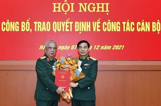 Trao quyết định nghỉ hưu đối với 6 Đại tướng, Thượng tướng Quân đội nhân dân Việt Nam Trao quyết định nghỉ hưu đối với 6 Đại tướng, Thượng tướng Quân đội nhân dân Việt Nam