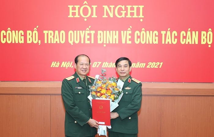 Trao quyết định nghỉ hưu đối với 6 Đại tướng, Thượng tướng Quân đội nhân dân Việt Nam Trao quyết định nghỉ hưu đối với 6 Đại tướng, Thượng tướng Quân đội nhân dân Việt Nam