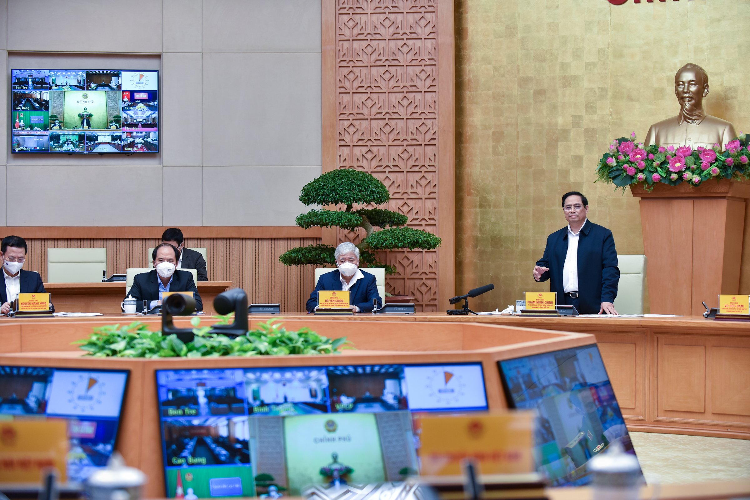 Thần tốc hơn nữa trong chiến dịch tiêm chủng, giảm tối đa số ca chuyển nặng và tử vong Thần tốc hơn nữa trong chiến dịch tiêm chủng, giảm tối đa số ca chuyển nặng và tử vong