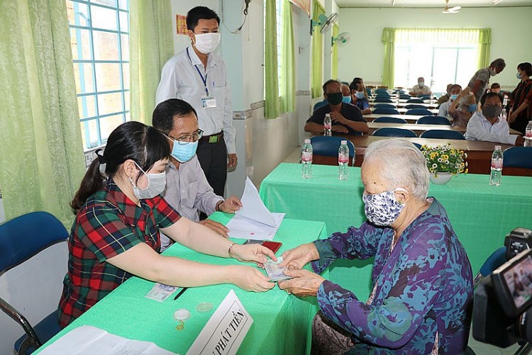 Các khoản hỗ trợ, trợ cấp do dịch COVID-19 sẽ không tính vào thu nhập chịu thuế cá nhân Các khoản hỗ trợ, trợ cấp do dịch COVID-19 sẽ không tính vào thu nhập chịu thuế cá nhân