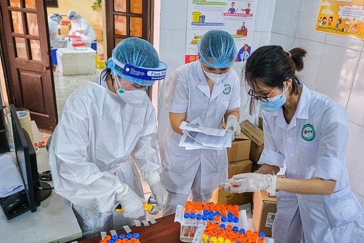 Tin COVID hôm nay tối 26/12: Có 15.218 ca COVID-19, Hà Nội 8 ngày liên tục có số mắc mới nhiều nhất Tin COVID hôm nay tối 26/12: Có 15.218 ca COVID-19, Hà Nội 8 ngày liên tục có số mắc mới nhiều nhất