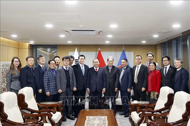 Chủ tịch nước Nguyễn Xuân Phúc tiếp các tổ chức hữu nghị, hợp tác Hàn - Việt Chú thích ảnh