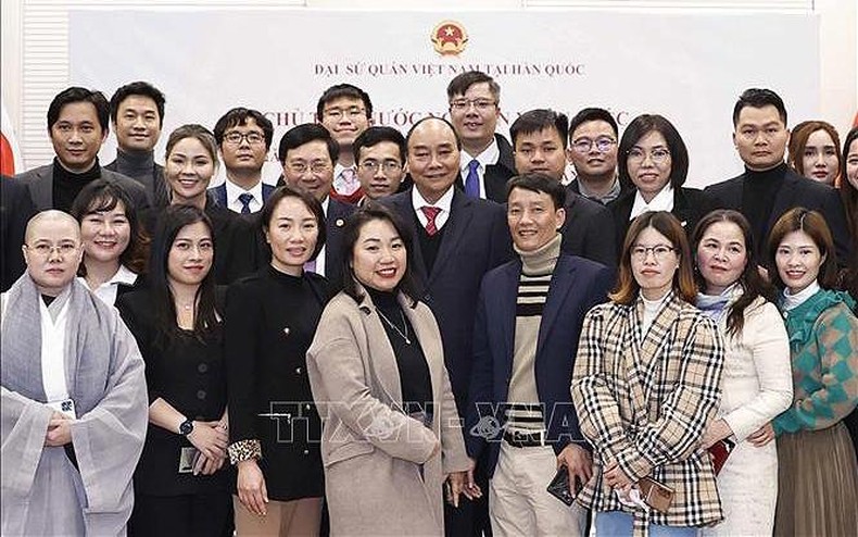 Cần nâng cao tầm trí tuệ người Việt Nam tại Hàn Quốc và đóng góp xây dựng quê hương Cần nâng cao tầm trí tuệ người Việt Nam tại Hàn Quốc và đóng góp xây dựng quê hương ảnh 4