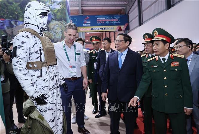 Thủ tướng: Chính sách quốc phòng của Việt Nam là vì hòa bình, tự vệ và vì nhân dân Chú thích ảnh